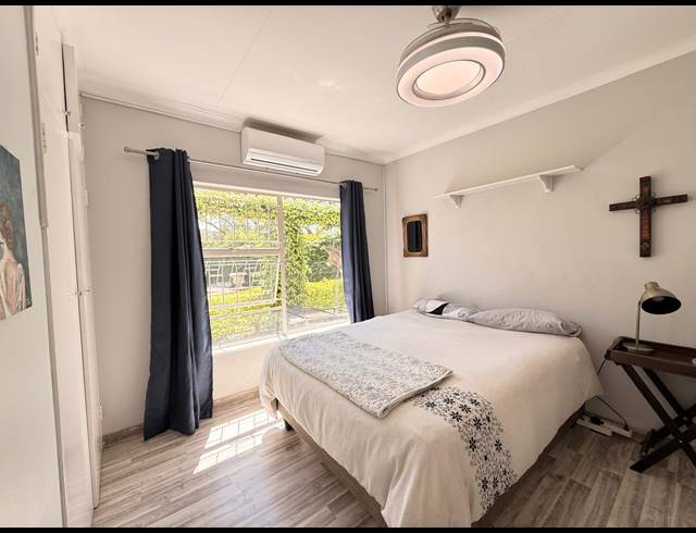 4 BEDROOM HOUSE FOR SALE IN SCHUINSHOOGTE